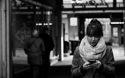 Media Sosial: Membantu Berkembang atau Justru Membuat Kita Lelah?